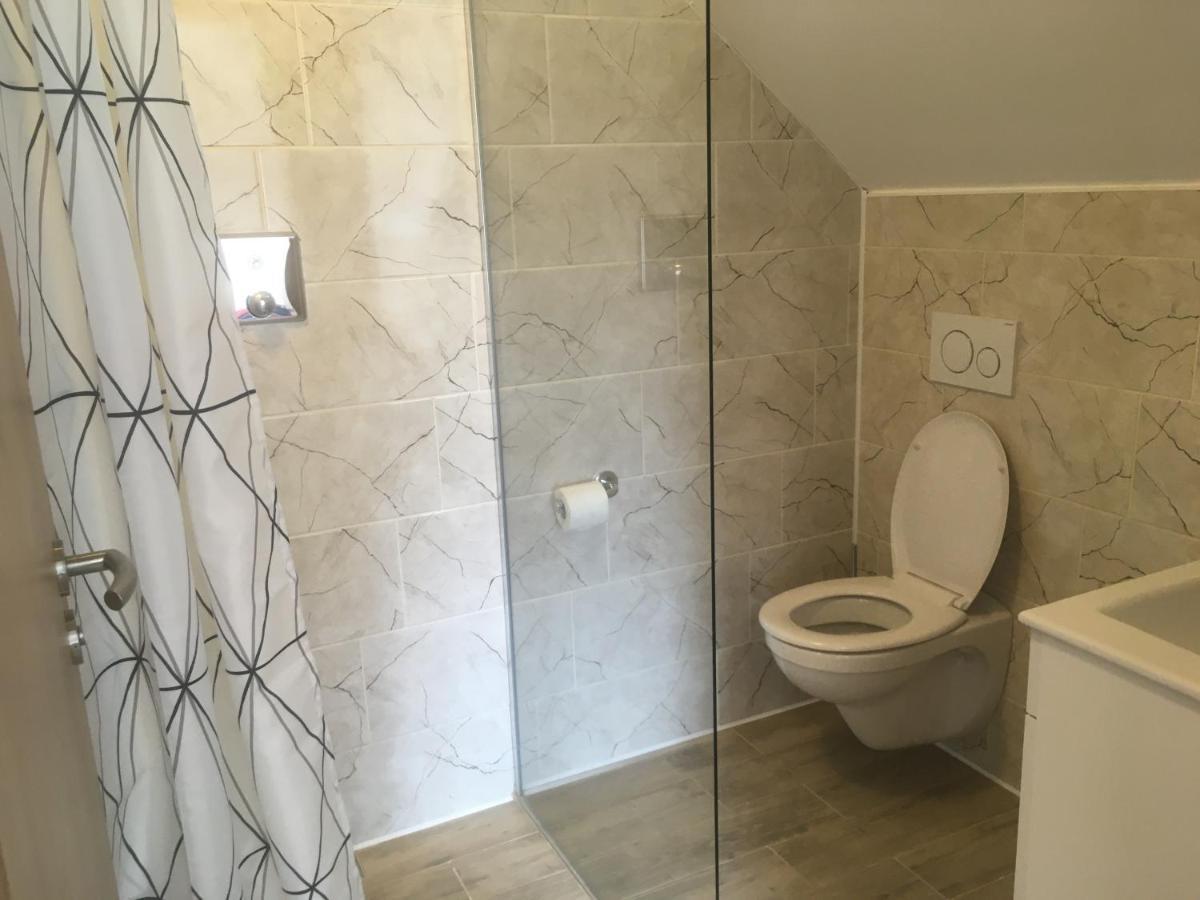 Ubytovani Pod Mezu Hlohovec Luaran gambar